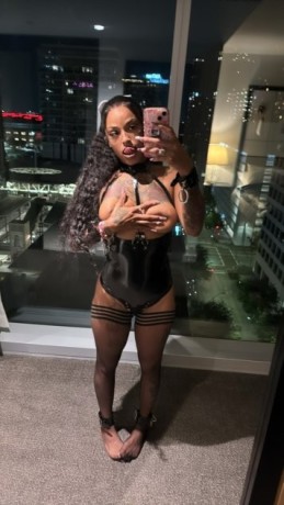 karissa-nuevo-aqui-la-gran-karissa-big-0