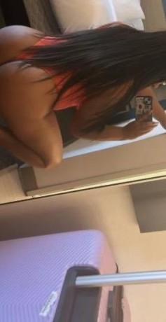 mejillas-princesa-mixta-puertorriquena-y-negra-cono-de-f-big-3
