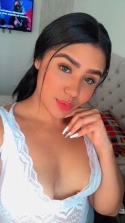 melany04-payment-in-person-3-holes-fuck-experienced-big-2